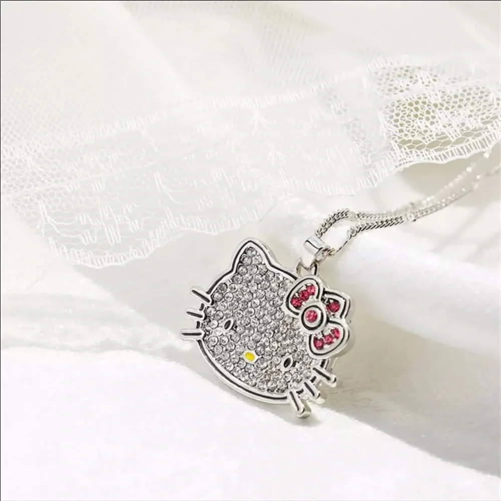 LAST ONE!! Luxury Hello Kitty necklace - Picture 11 of 13